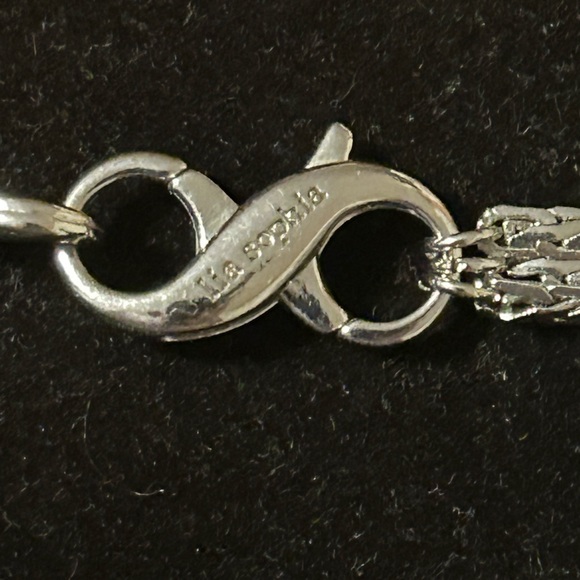 Elegant Lia Sophia Silver Necklace - Picture 7 of 9